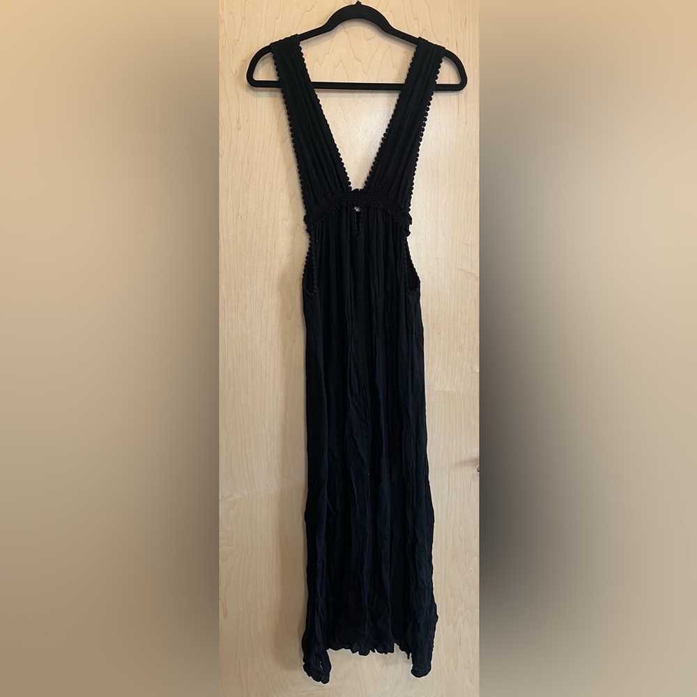 Black maxi Lulu’s dress
